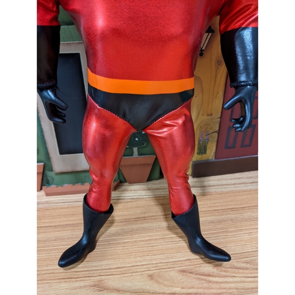 Disney Pixar 13” The Incredibles 2 Mr. Incredible Action Figure - Picture 4 of 9